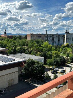 Ponúkam na prenájom modernú garzónku v Trnave po kompletnej 