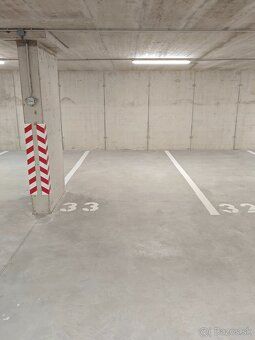 Ponúkam na prenájom úplne nový 1 izbový byt v centre mesta D