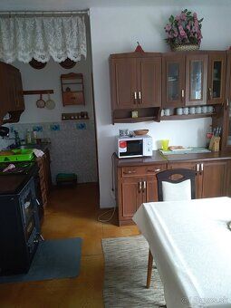 V Ružomberku dám do prenájmu dve izby v rodinnom dome na uli