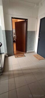 Priestranný a tichý 2,5-izbový byt (68 m²) v TOP lokalite Ru