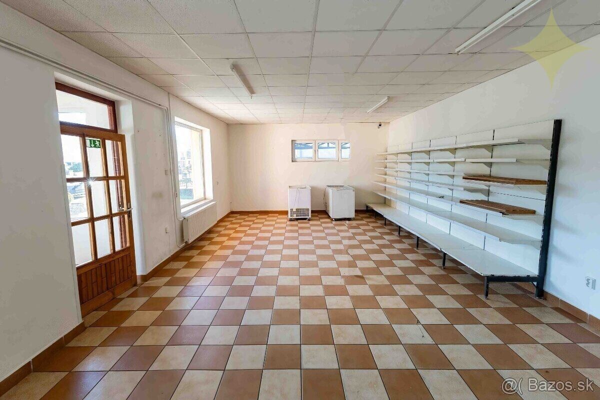 Exkluzívne Vám ponúkame na prenájom polyfunkčný objekt v Lac