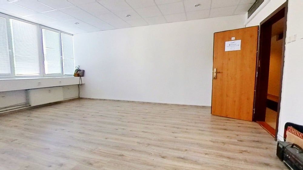 ID-500290-26BB
Ponúkame na prenájom kancelárske priestory v 
