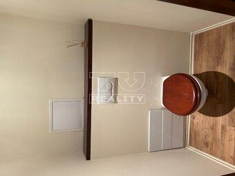 TUreality ponúkajú príjemnú zrekonštruovanú 25 m2 garsónku s