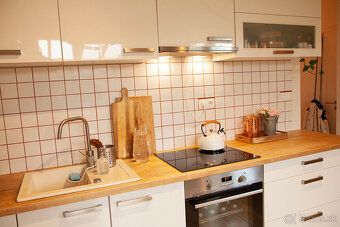 Toto miesto dýcha pokojnou atmosférou a čas tu plynie o čosi