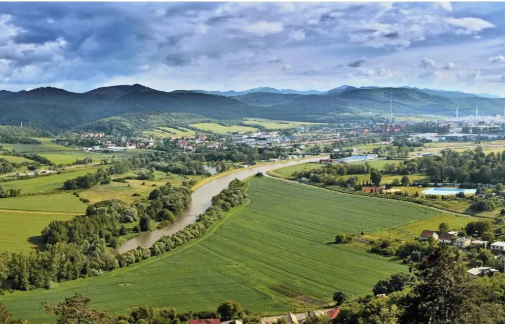 Spoločnosť Slovak Estate s.r.o. ponúka na predaj spoluvlastn