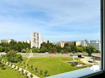 Na predaj pekný 2 izb. priestranný, kompletne zrekonštruovan