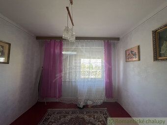 Hľadáte rodinný dom v centre obce, ktorý ponúka priestor, sú
