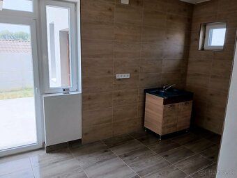 Novopostaveny rodinny dom Abaujvar,Kossuth ut.38,pőzemok 700