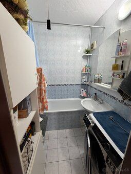 Ponúkame na predaj 3 izbový byt o rozlohe 58,99m2 na Palkovi