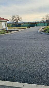 k.ú. Rajčany, parc.č. 9/7 vo výmere 546 m2.
Bližšie informác