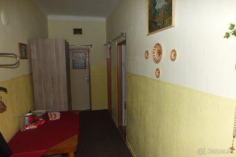 Hľadáte pokojné bývanie? Tento dom vo Veľkých Úľanoch je pre