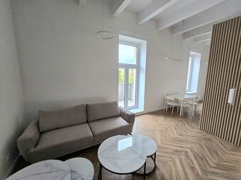 Typ: 1-izbový byt Ulica: Juraja Kréna Obec: Nové Mesto nad V