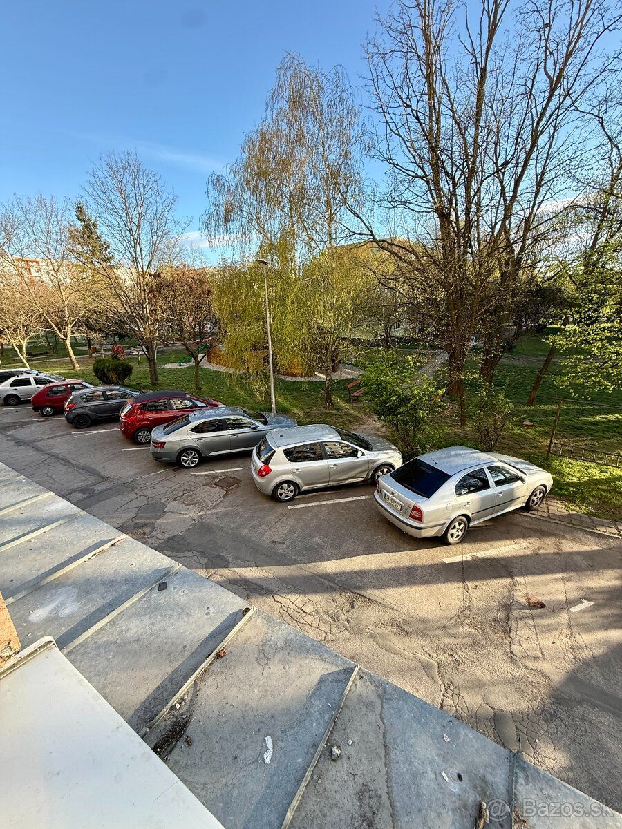 🏡 3-IZBOVÝ BYT (PÔVODNE 2-IZBOVÝ) NA KOMPLETNÚ REKONŠTRUKCIU