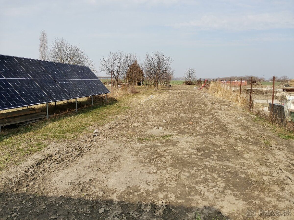 Ak zvažujete stavbu rodinného domu, máte radi pokojné prostr