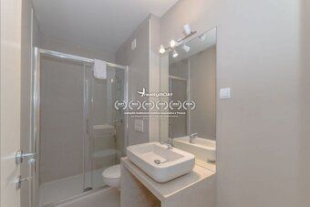 POVLJANA - Dvojizbový apartmán s výhľadom na more.
Apartmán 
