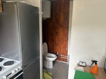 Chata na predaj – Dúbrava (Prašník), pozemok 721 m², IS, krá