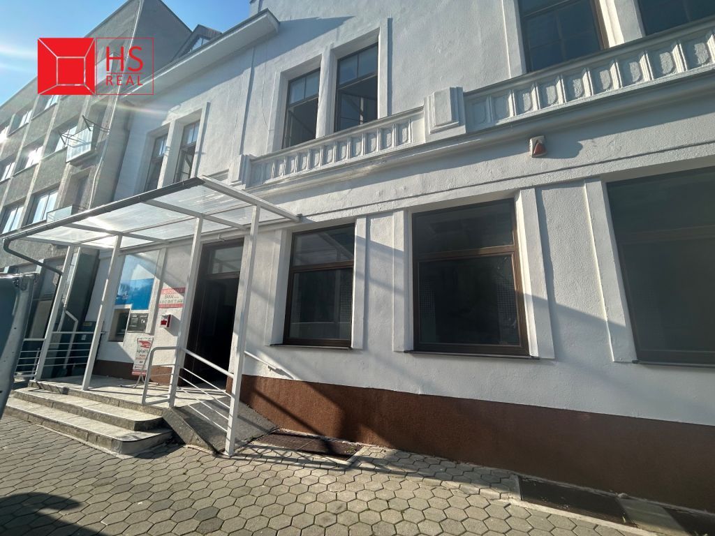 Ponuka prenájmu kancelárie v centre mesta Nové Zámky, budova