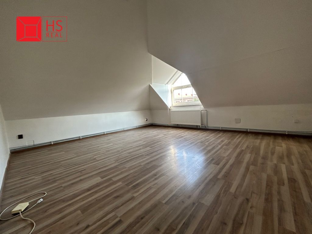 Ponuka prenájmu kancelárie v centre mesta Nové Zámky, budova