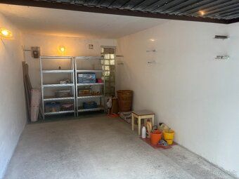 Predaj garáže vrátane pozemku pod garážou o výmere 19m2 na P