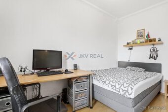 Typ: 2-izbový byt Mestská časť: Ostredky Obec: Bratislava-Ru