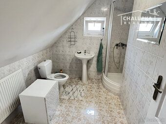 Vo výhradnom zastúpení ponúkame na predaj priestranný a veľm