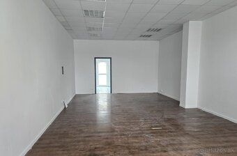 Realitná kancelária KARIN & PARTNERS ponúka na prenájom obch