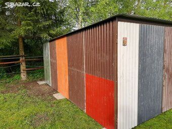 Špecifikácia garáže Plechová garáž druhej a tretej kvality
K