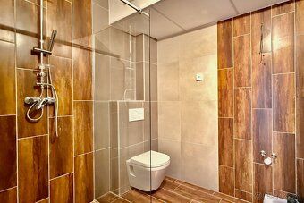 Ponúkame exkluzívne na predaj apartmán v novopostavenom apar