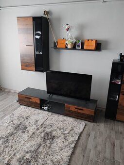 Predáme zrekonštruovaný 2-izbový byt s rozlohou cca 60 m² v 