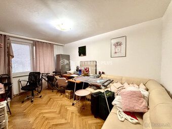 Typ: 3-izbový byt Ulica: Nám. Gy. Széchényiho Obec: Nové Zám
