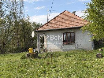 ID159-12-DERU: Ponúkame domček vhodný na chatu, v obci Alsóg