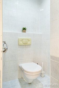 Typ: Rodinný dom Mestská časť: Veľká Budafa Obec: Holice
Bos