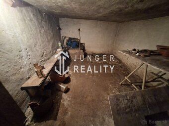 Jozef Junger – Realitný maklér ponúka na predaj rodinný dom 