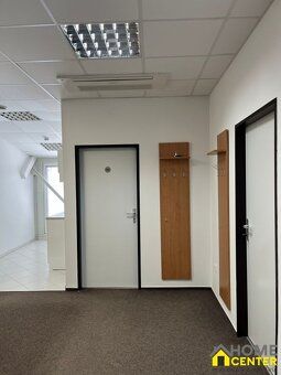 Na prenájom hala s rozmerom 270 m2 v priemyselnom areáli v K