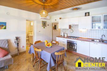 Realitná kancelária HOME CENTER Vám ponúka na predaj útulný 