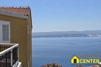 Realitná kancelária HOME CENTER Vám ponúka dvojizbový apartm