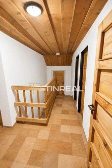 Na predaj priestranný 6-izbový rodinný dom v Sabinove – tich