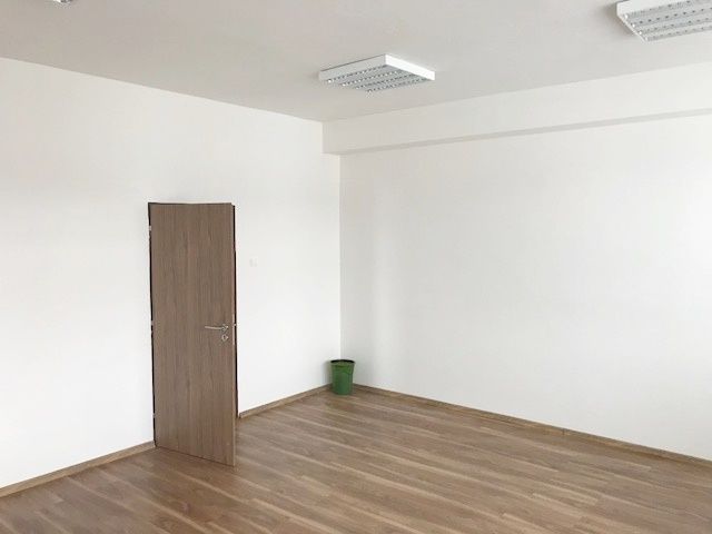 ID 3189 Prenájom: prevádzkové priestor, 33 m2, širšie centru