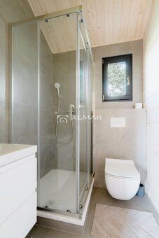 XEMAR (, alebo 0944 107 803) ponúka na predaj nadštandardnú 