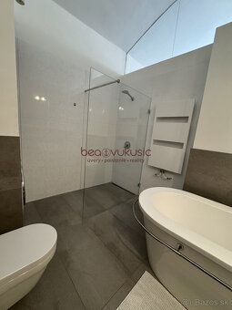 Typ: 3-izbový byt Ulica: Hlavná Obec: Košice-Staré Mesto
MAJ