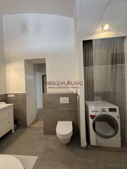 Typ: 3-izbový byt Ulica: Hlavná Obec: Košice-Staré Mesto
MAJ