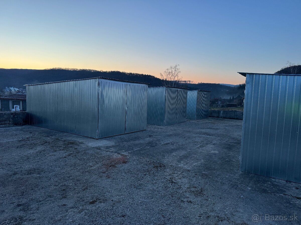Ponúkam na prenájom garáže o výmere 15m2. Oplotený areál, Vo