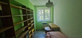 Ponukam na predaj 4-izbovy byt v Novej Bani,rozloha bytu + 2