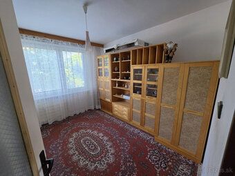 predám 3 izbový byt o výmere 71m2 v pôvodnom stave na Kremni
