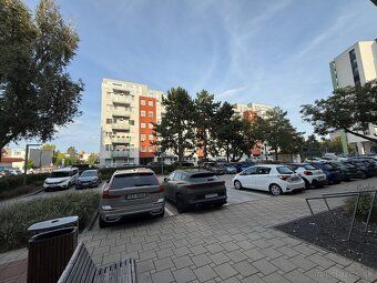 Moderný 2-izbový byt s parkovaním v rezidencii NUPPU – Lilja