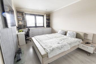 EXKLUZÍVNE ponúkame na predaj pekný, moderný a úsporný rodin