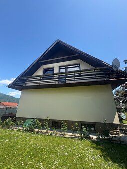 Ponúkam na predaj 5-izbový rodinný dom v pôvodnom stave. Poz