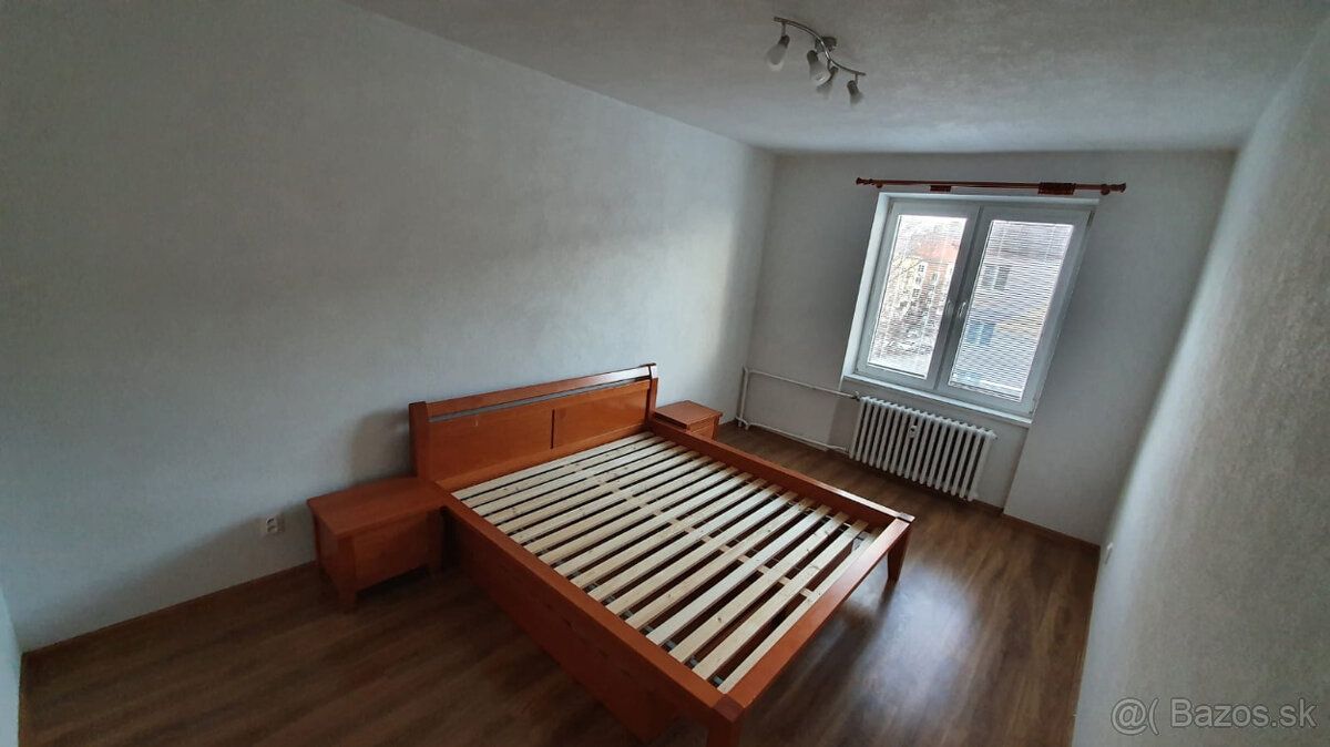 prenajmem 2 izbový byt blízko centra, mesačný depozit vo výš