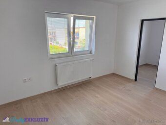 Na prenájom 4 izbový byt s loggiou, v meste Lučenec, v štvor