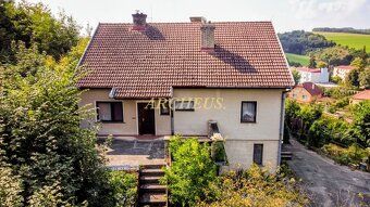 Na predaj viacgeneračný rodinný dom 🏡, ktorý očarí svojou po